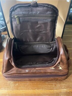 Personalized Andrew Brown Hanging Toiletry Bag Dopp Kit Travel Organizer New